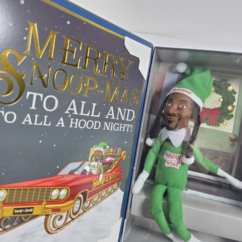 Brand New Snoop On The Stoop A Hood Tradition Green Plush Doll 2025 Edition 10.5 - Picture 8 of 8